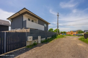 Casă modernă 3 dormitoare,140m,living generos, loc piscină-Balotești - imagine 14