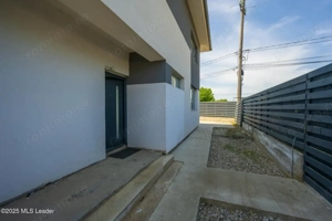 Casă modernă 3 dormitoare,140m,living generos, loc piscină-Balotești - imagine 17