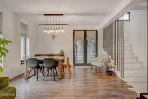 Casă modernă 4 camere,141m,living generos, curte verde, Tunari - imagine 9