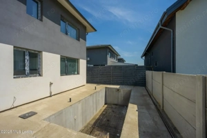 Casă modernă 3 dormitoare,140m,living generos, loc piscină-Balotești - imagine 20