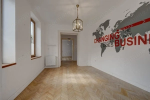 In Cartierul Evreiesc, casa 3 camere pivnita si mansarda open space. - imagine 9