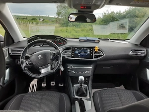 Peugeot 308 - imagine 7
