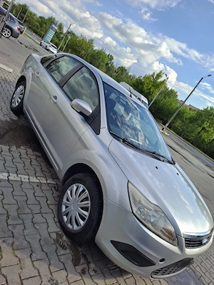 Ford Focus 2 Facelift an 2008 , Sedan, 1.6 benzina PRET NEGOCIABIL!  - imagine 10