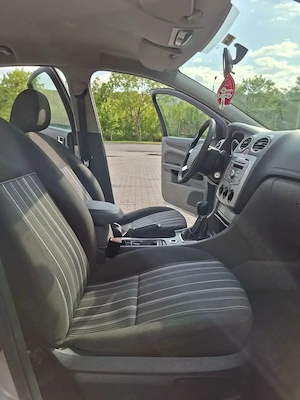 Ford Focus 2 Facelift an 2008 , Sedan, 1.6 benzina PRET NEGOCIABIL!  - imagine 8