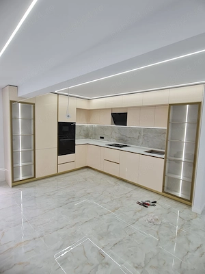 Mobilier la comandă 