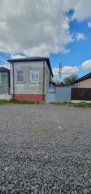SULINA-CASA 4 CAMERE ,TEREN 132 MP - imagine 2