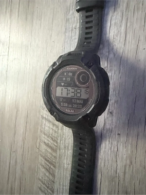 ceas Garmin instict 2X solar - imagine 2
