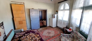 Casă cu teren în Giulești-Sârbi, Sector 6   270 mp utili, curte, garaj - imagine 2