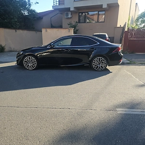 Lexus is 300h - imagine 2