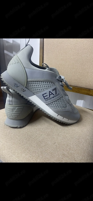 Adidași emporio armani 