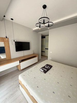 inchiriez apartament 3 camere Aparatorii Patriei - imagine 6