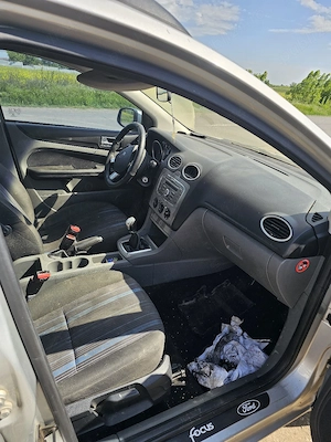 dezmembrez ford focus 1.6 TDCI