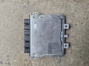 Vând calculator motor mercedes A2569001200