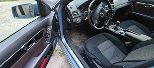 Mercedes - Benz C220 an fab. 2009 - 6 trepte - imagine 5