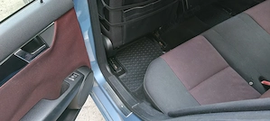 Mercedes - Benz C220 an fab. 2009 - 6 trepte - imagine 6