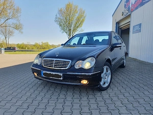 Vând Mercedes C-Klasse C200 W203 2.2Cdi  Avantgarde