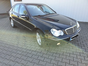 Vând Mercedes C-Klasse C200 W203 2.2Cdi  Avantgarde - imagine 2