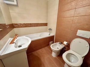 Proprietar dau în chirie Casa mobilată & utilată , proaspăt renovată - imagine 5