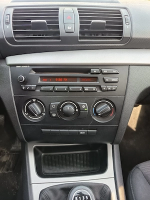 vand bmw seria 1 e87 2009 - imagine 2