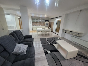 Vand apartament 3 camere amenajat modern  - imagine 10