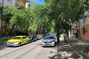 Fizicienilor - Lacramioarei, 3 camere 67 mp, pod 40 mp, modernizat - imagine 19