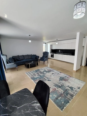 Inchiriez apartament 4 camere,faleza nord,zona Pescarie,Bd Mamaia 294B - imagine 4
