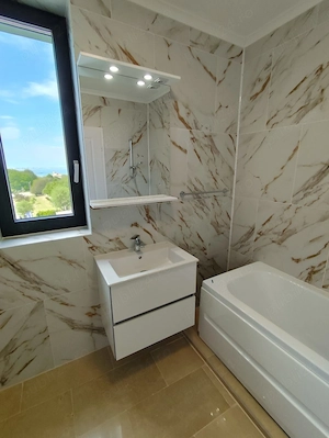 Inchiriez apartament 4 camere,faleza nord,zona Pescarie,Bd Mamaia 294B - imagine 8