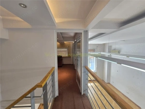 Birou boutique pe doua niveluri cu loft din sticla - Sala Palatului - imagine 7