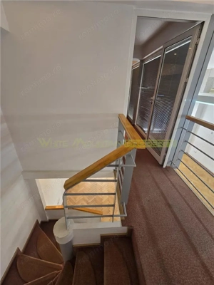 Birou boutique pe doua niveluri cu loft din sticla - Sala Palatului - imagine 5