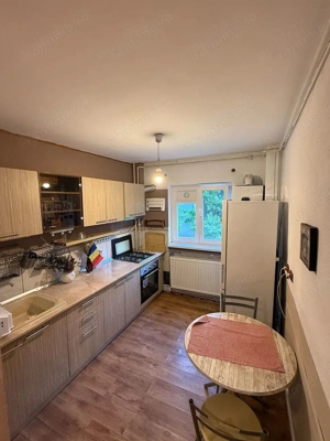 De închiriat 3 camere decomandat, renovat, lift, zona Sebastian - imagine 3