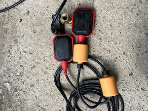 Vand sistem plutitoare cu electrovalva
