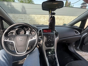 Opel Astra J Sport Tourer - imagine 4