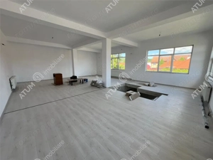 Casa la cheie cu 200 mp utili P+E si curte 250 mp zona Gusterita Sibiu - imagine 2