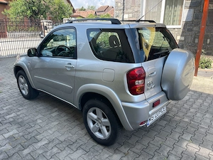 2005 Toyota RAV4 - imagine 2