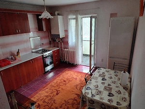 PF dau în chirie ap. 2 cam. pe str. Bistriței 