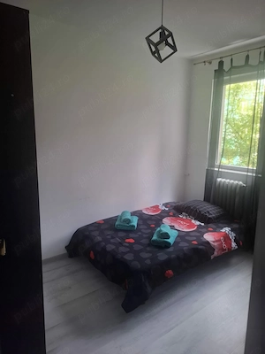 Trei camere ,decomandat,etaj 1,zona Alexandru cel Bun Minerva - imagine 10