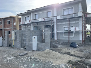 Proprietar, de vanzare duplex mare (253mp construiti si 530mp teren per unitate),