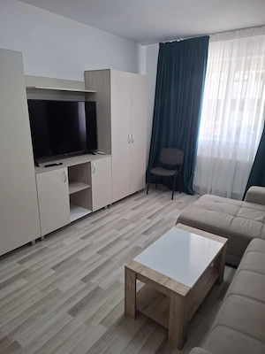 2 camere de inchiriat cu parcare mobilat utilat centrala proprie - imagine 2
