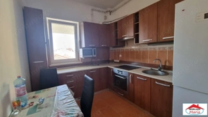 Apartament 2 camere zona 14 Mai cu parcare privata - imagine 2