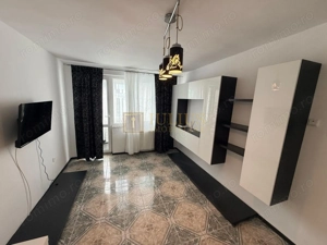 Ofer spre inchiriere apartament cu 2 camere decomandat