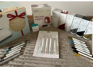 Cricut Joy nou-nouț cu accesorii
