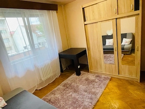 Inchiriez apartament 3 camere, decomandat, ultracentral, etaj 3 10, Bd. Magheru Oradea - imagine 5