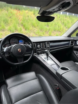 Vand Porsche Panamera - imagine 8