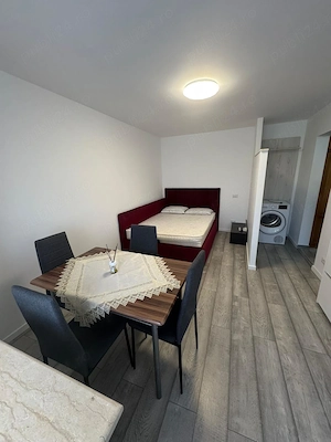 Închiriez garsoniera zona finanțe 