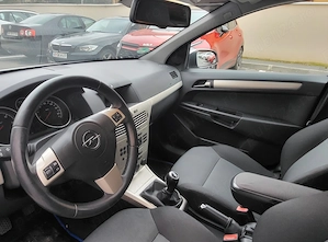 Opel Astra H an 2008 motor 1.7 TDI proprietar,acte la zi in mun. ARAD. - imagine 8