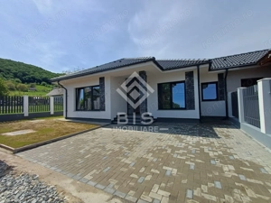 Casă tip duplex, 3 dormitoare, curte proprie | Zona Nord|