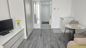 Vand garsoniera in Deva, zona ultracentrala (langa Primarie), et 3, mobilata, utilata - imagine 3