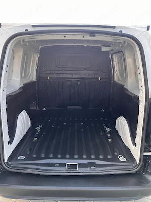 Cedare Leasing Peugeot Partner 2019 91000 km - imagine 3