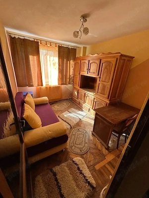 Apartament cu 4 camere semidecomandat - direct proprietar - imagine 8