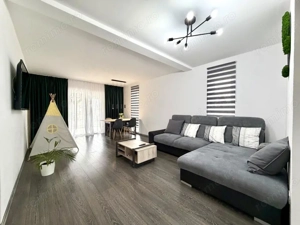 Duplex despartit prin garaj, 5 camere, 137 mp utili - Dumbravita - imagine 5